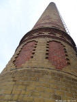 monumentale fabriekspijp vh Jansen en Tilanus